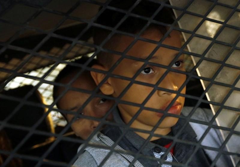 دستور قاضی به دولت ترامپ برای انتها دادن به بازداشت بچه ها مهاجر در هتل