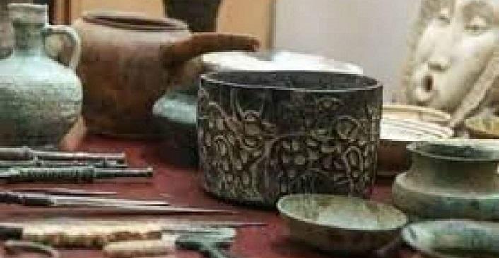 اشیا تاریخی دوره اسلامی در تویسرکان کشف شد