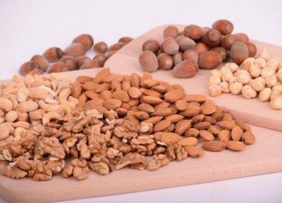 بیش از حد آجیل و دانه های طبیعی می خورید؟ منتظر این عواقب باشید!