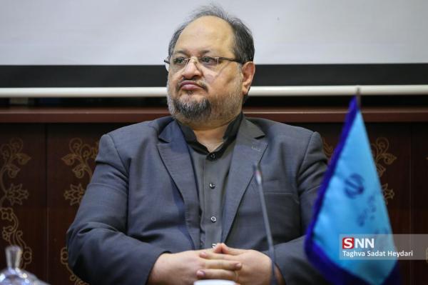 شریعتمداری: سلطانی فر قول پرداخت بدهی شستا تا پایان سال شریعتمداری: سلطانی فر قول پرداخت بدهی شستا تا خاتمه سال را داد، مکلف به اقدام درباره ساختمان فدراسیون فوتبال بودیم
