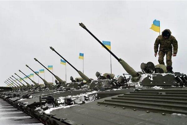 کاخ سفید تعلیق کمک نظامی به اوکراین را تکذیب کرد