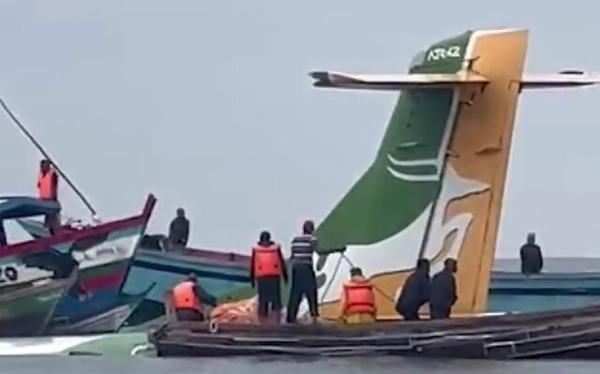 سقوط هواپیمای مسافربری در تانزانیا