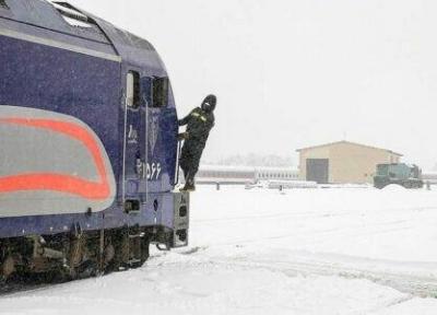 چرا سرمای شدید قطارها را زمین گیر کرد؟